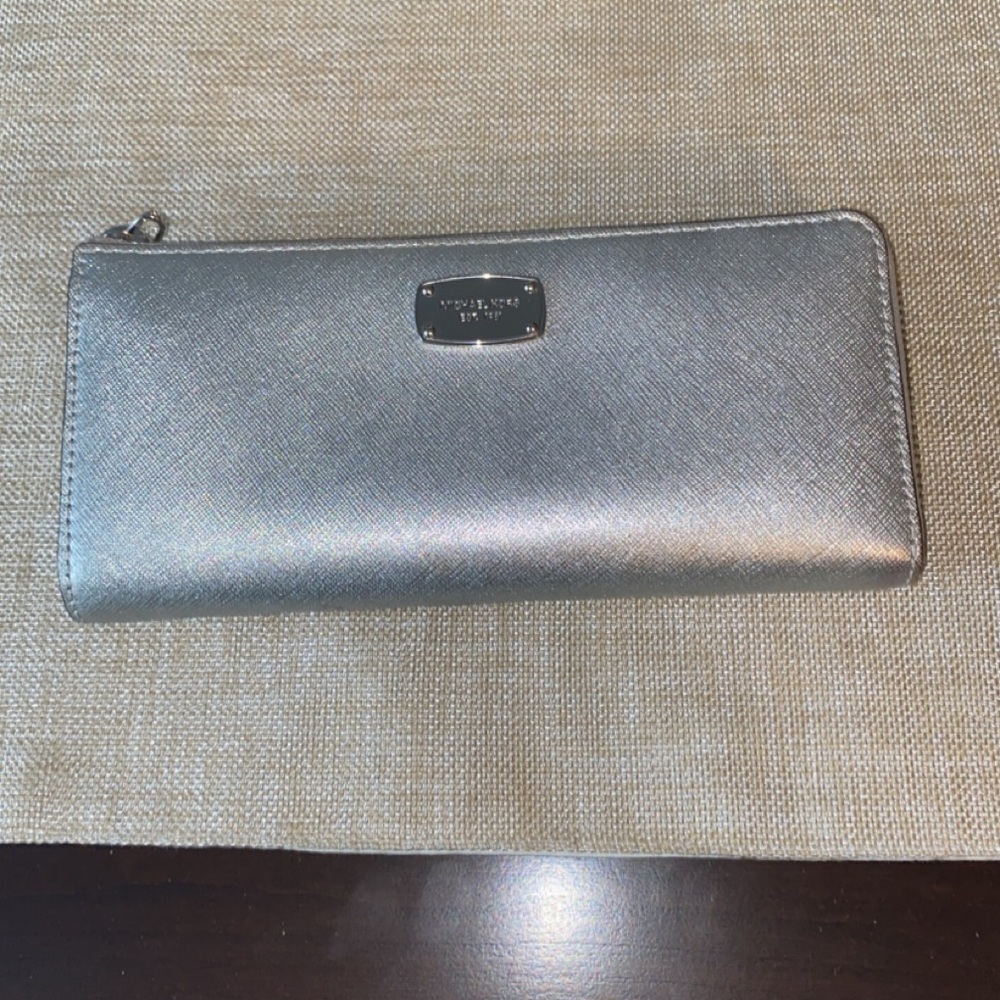 Grey Michael Kors wallet large